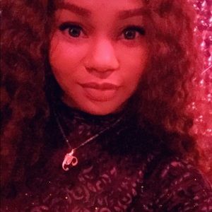 Meet your Posher, Yetunde